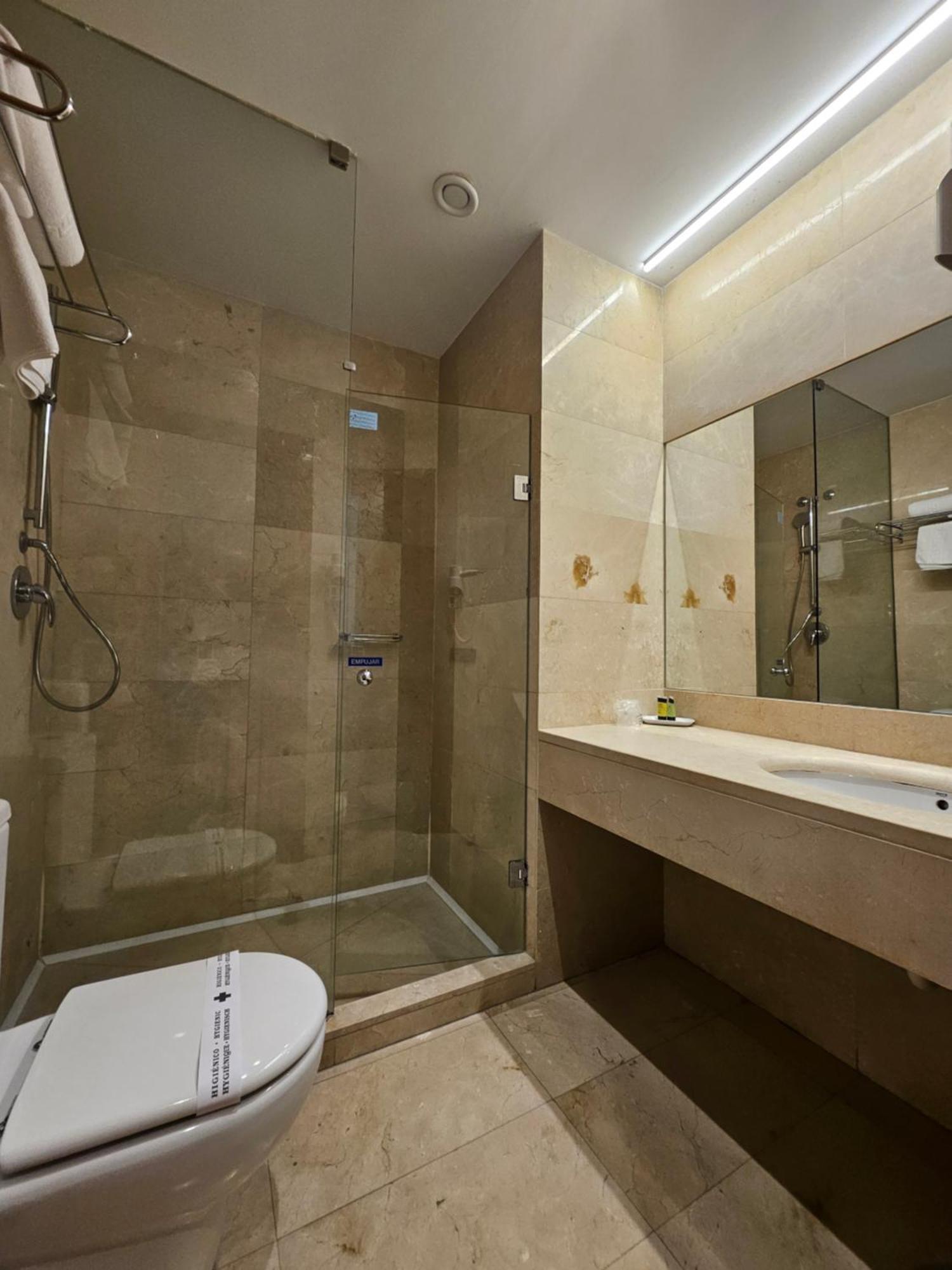 Duque De Wellington Hotel Vitoria-Gasteiz Luaran gambar